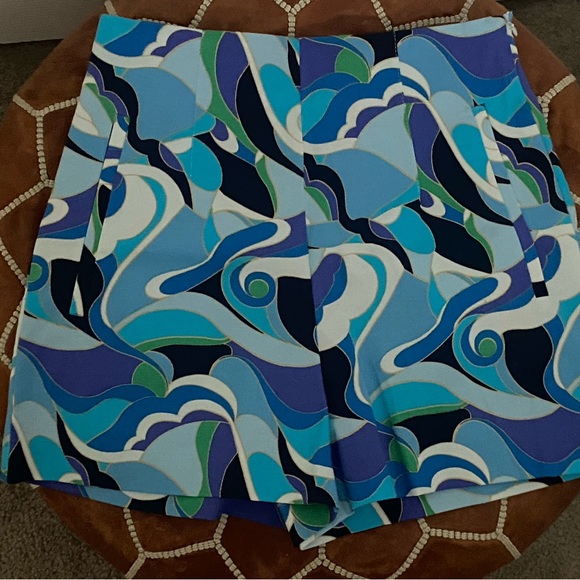 Zara shorts - Picture 2 of 4